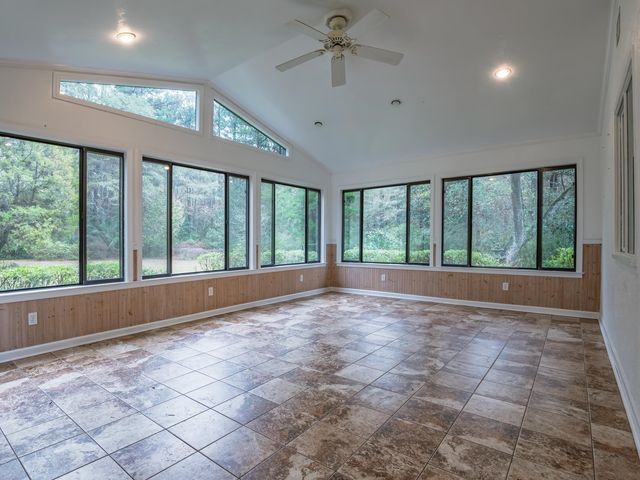 7049 Carmel Drive, Tallahassee, FL 32309