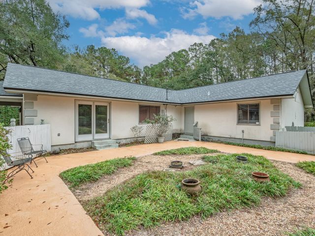 7049 Carmel Drive, Tallahassee, FL 32309