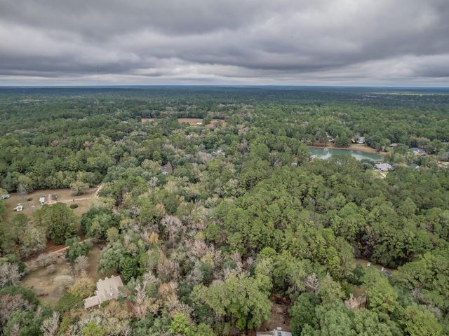 7049 Carmel Drive, Tallahassee, FL 32309