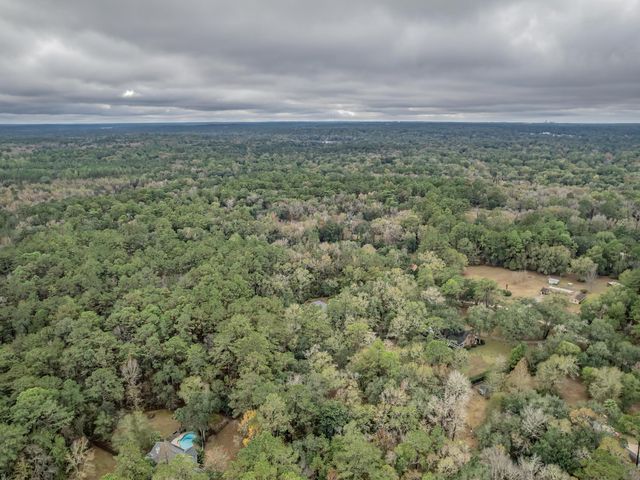 7049 Carmel Drive, Tallahassee, FL 32309