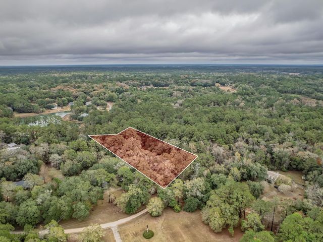 7049 Carmel Drive, Tallahassee, FL 32309