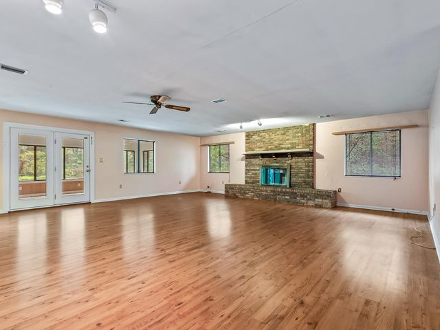 7049 Carmel Drive, Tallahassee, FL 32309