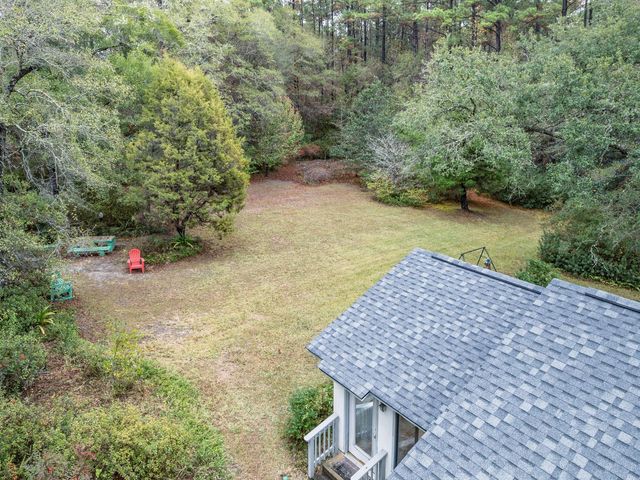 7049 Carmel Drive, Tallahassee, FL 32309