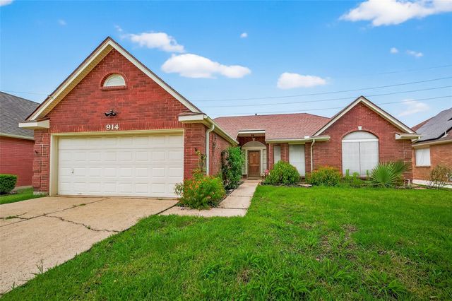 914 W Peach Hollow Circle, Pearland, TX 77584
