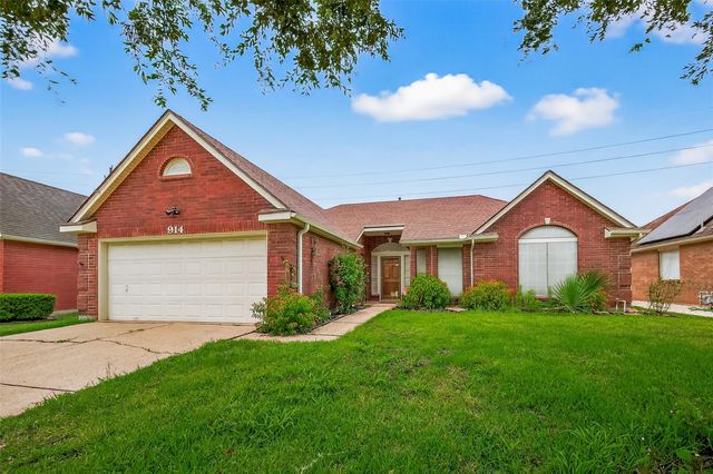914 W Peach Hollow Circle, Pearland, TX 77584