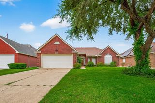 914 W Peach Hollow Circle, Pearland, TX 77584