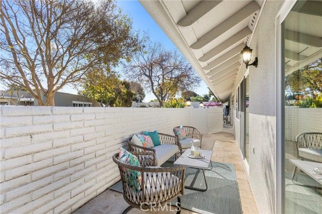 2046 Via Mariposa E Unit P, Laguna Woods, CA 92637