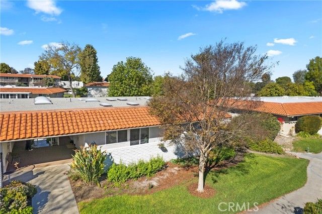 2046 Via Mariposa E Unit P, Laguna Woods, CA 92637