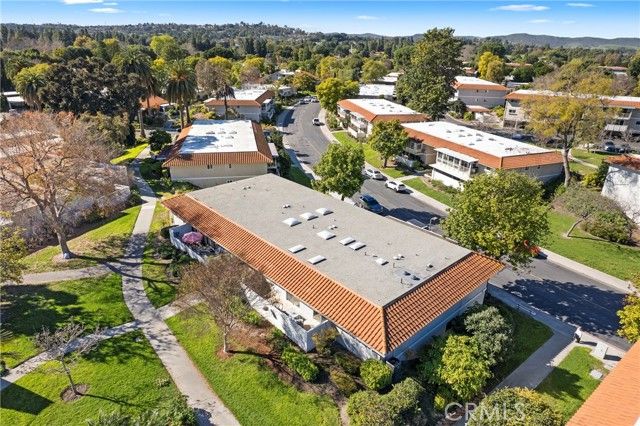 2046 Via Mariposa E Unit P, Laguna Woods, CA 92637