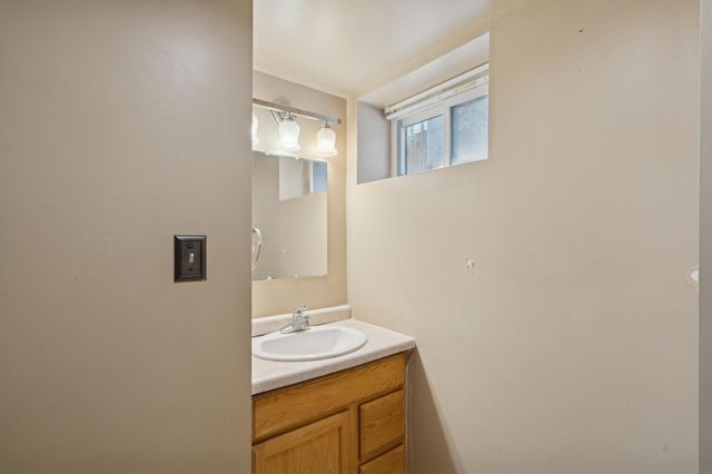 802 Howell Street N, Saint Paul, MN 55104