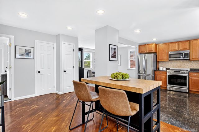 12 Pulaski Place, Port Washington, NY 11050