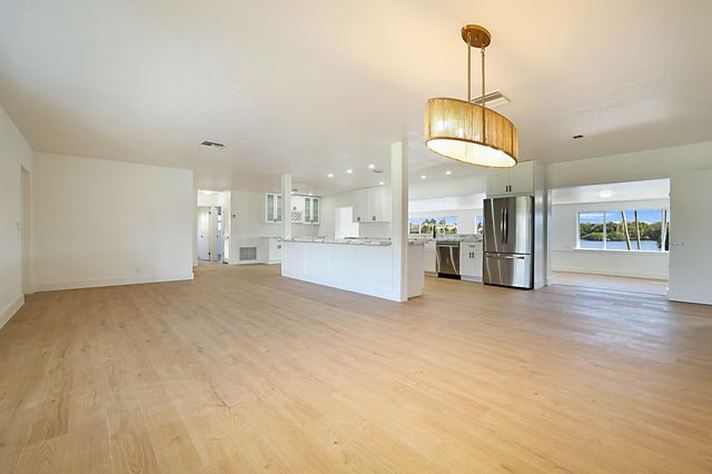 2 Inlet Cay Drive, Ocean Ridge, FL 33435