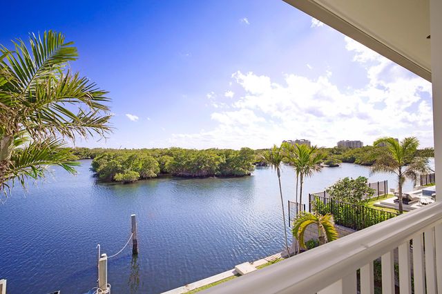 2 Inlet Cay Drive, Ocean Ridge, FL 33435