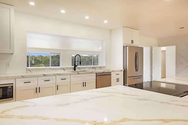2 Inlet Cay Drive, Ocean Ridge, FL 33435