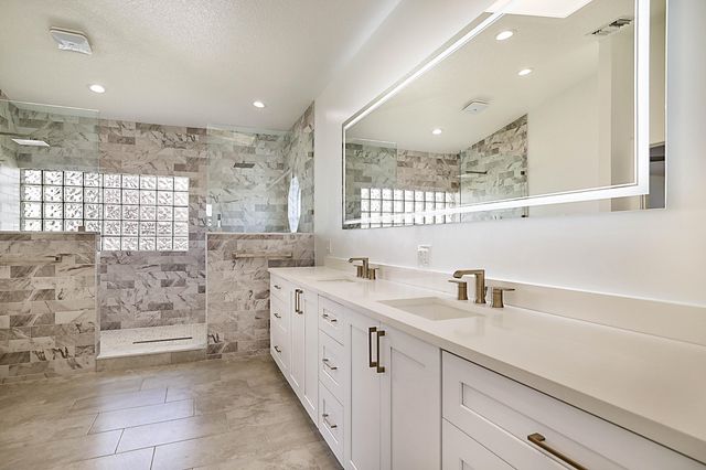 2 Inlet Cay Drive, Ocean Ridge, FL 33435