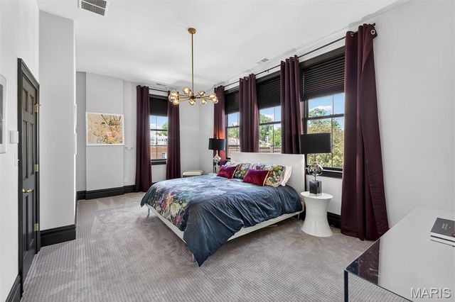 2035 Park Avenue, St Louis, MO 63104