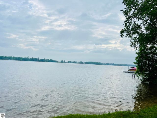 6391 Loud Drive, Oscoda, MI 48750