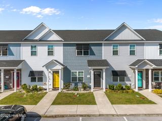 57 Outrigger Drive, Swansboro, NC 28584