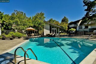 1411 Marchbanks Dr 2, Walnut Creek, CA 94598