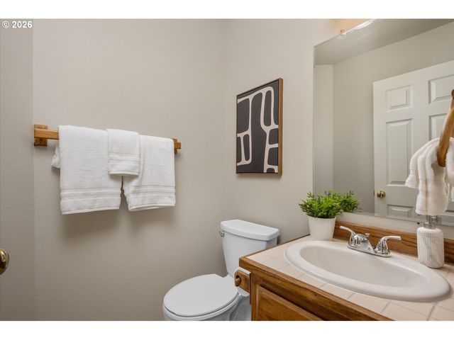 6667 APOLLO Rd, West Linn, OR 97068