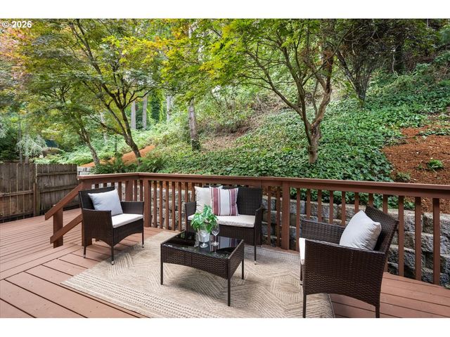 6667 APOLLO Rd, West Linn, OR 97068