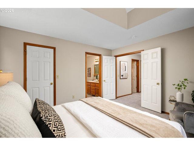 6667 APOLLO Rd, West Linn, OR 97068