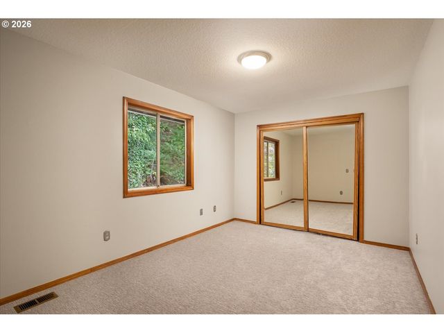 6667 APOLLO Rd, West Linn, OR 97068