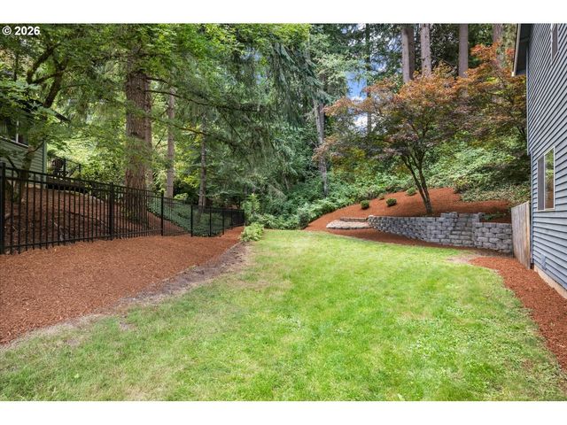 6667 APOLLO Rd, West Linn, OR 97068