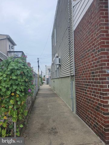 4412 EDGEMONT ST, Philadelphia, PA 19137