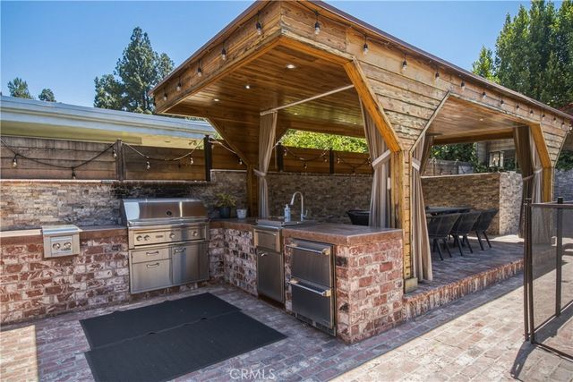 3184 Dona Sarita Place, Studio City, CA 91604