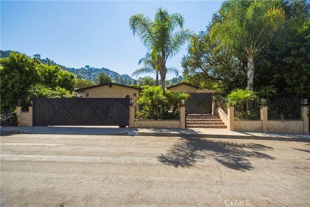 3184 Dona Sarita Place, Studio City, CA 91604