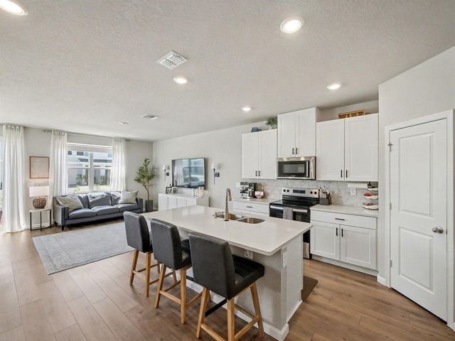 5747 SE Edgewater Circle, Stuart, FL 34997