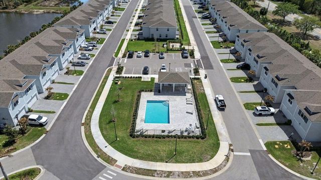 5747 SE Edgewater Circle, Stuart, FL 34997