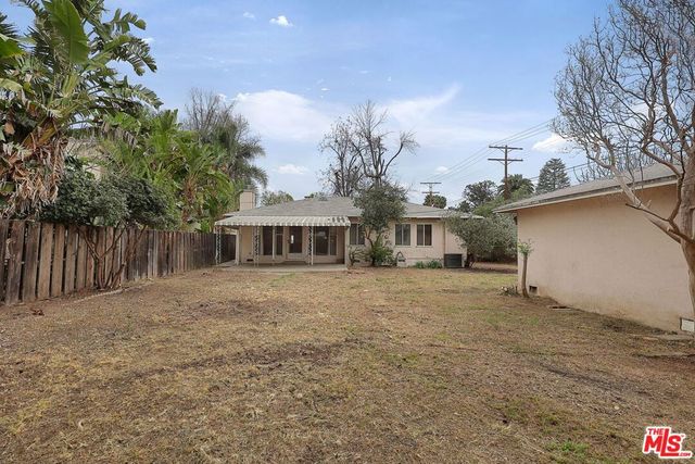 7001 Bianca Avenue, Van Nuys, CA 91406