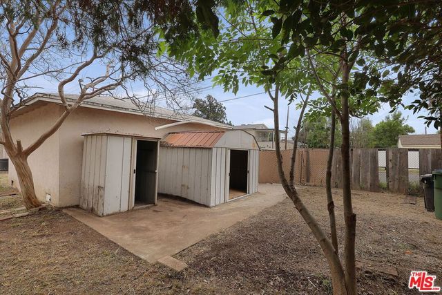 7001 Bianca Avenue, Van Nuys, CA 91406