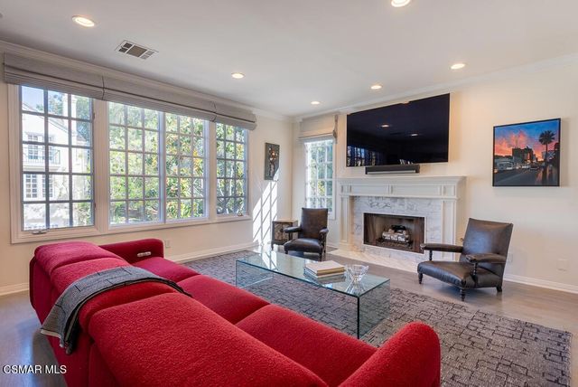 2491 Swanfield Court, Thousand Oaks, CA 91361