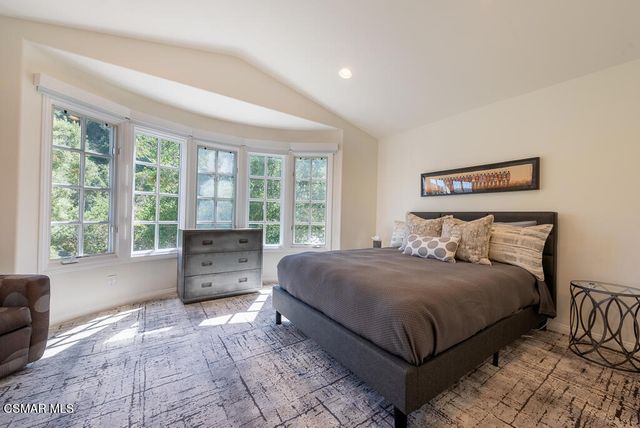 2491 Swanfield Court, Thousand Oaks, CA 91361