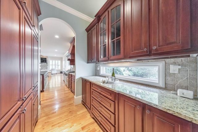 2252 Parkwood Place Court SE, Smyrna, GA 30080