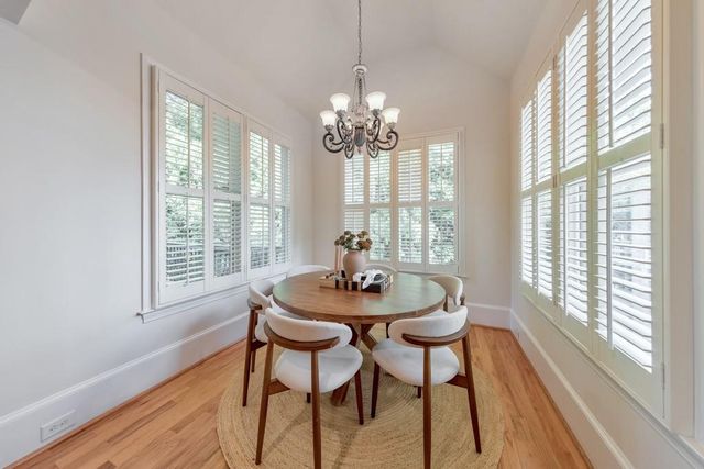 2252 Parkwood Place Court SE, Smyrna, GA 30080