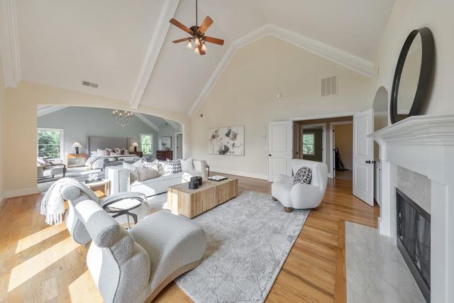 2252 Parkwood Place Court SE, Smyrna, GA 30080