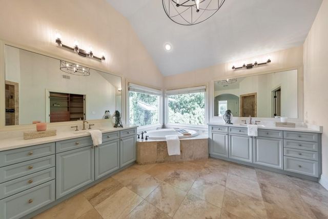 2252 Parkwood Place Court SE, Smyrna, GA 30080