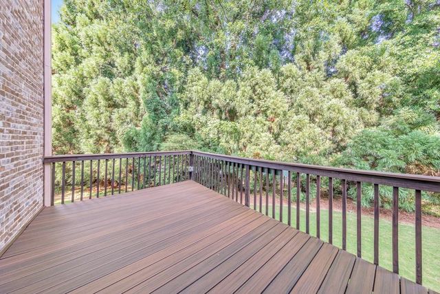 2252 Parkwood Place Court SE, Smyrna, GA 30080