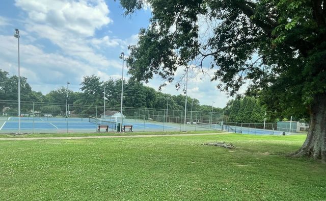 4803 Wayside Dr, Old Hickory, TN 37138