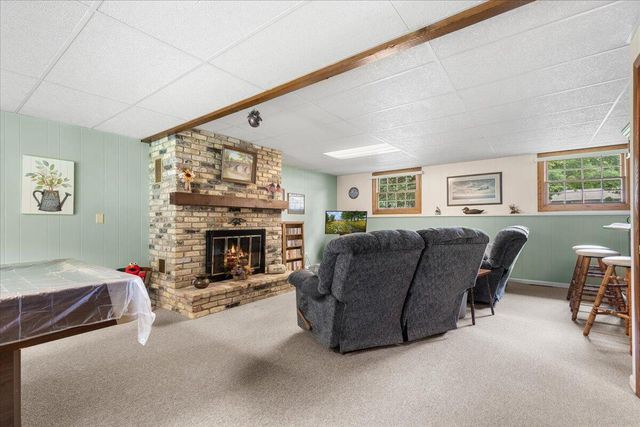532 S 18th AVENUE, West Bend, WI 53095