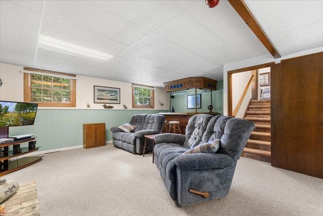 532 S 18th AVENUE, West Bend, WI 53095