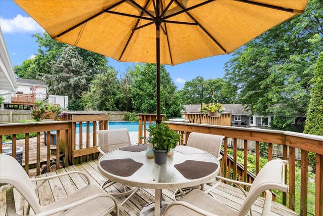 532 S 18th AVENUE, West Bend, WI 53095