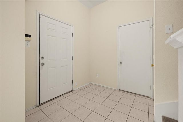 714 Jalisco Plaza, Dallas, TX 75211