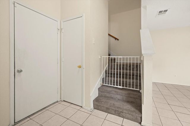 714 Jalisco Plaza, Dallas, TX 75211