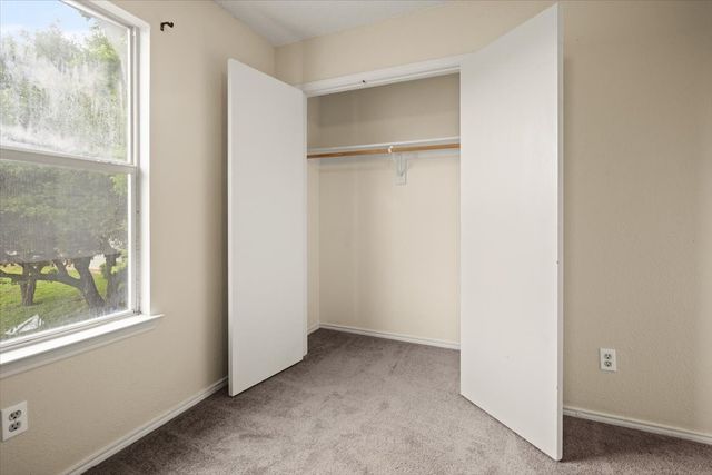 714 Jalisco Plaza, Dallas, TX 75211