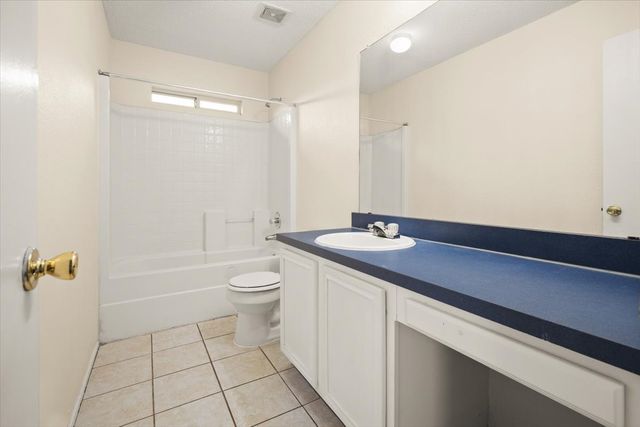 714 Jalisco Plaza, Dallas, TX 75211